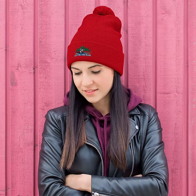 Pom-Pom Beanie – Classic Cold-Weather Comfort